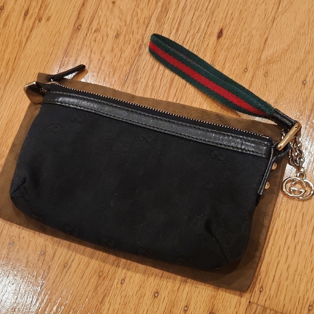 Gucci Black Wristlet Pouch with Green and Red Strap